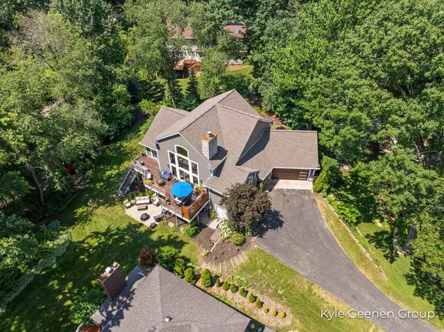 $995,000 | 46 Counts Cove Court, Holland, MI 49424