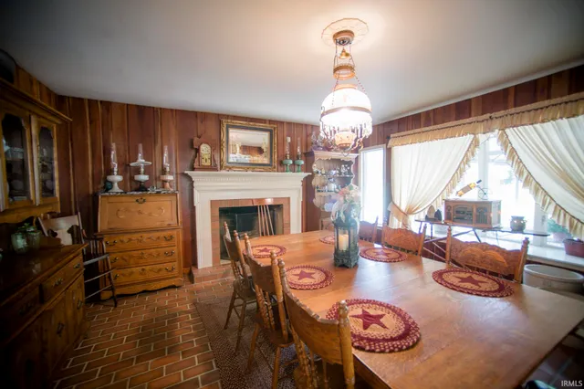 $394,900 | 2704 Rose Drive, Vincennes, IN 47591