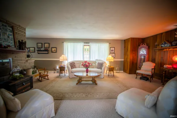 $385,000 | 2704 Rose Drive, Vincennes, IN 47591