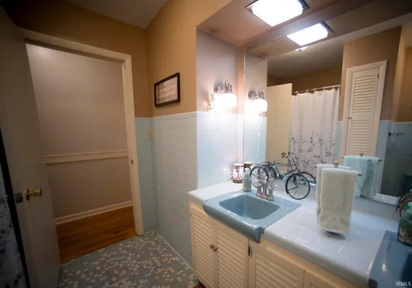 $385,000 | 2704 Rose Drive, Vincennes, IN 47591