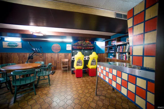 $394,900 | 2704 Rose Drive, Vincennes, IN 47591