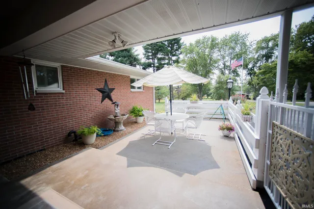 $394,900 | 2704 Rose Drive, Vincennes, IN 47591