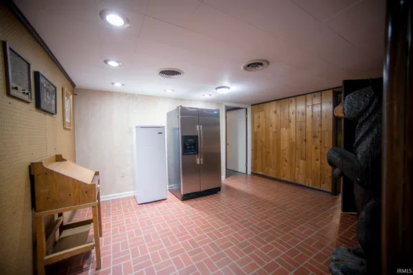 $385,000 | 2704 Rose Drive, Vincennes, IN 47591