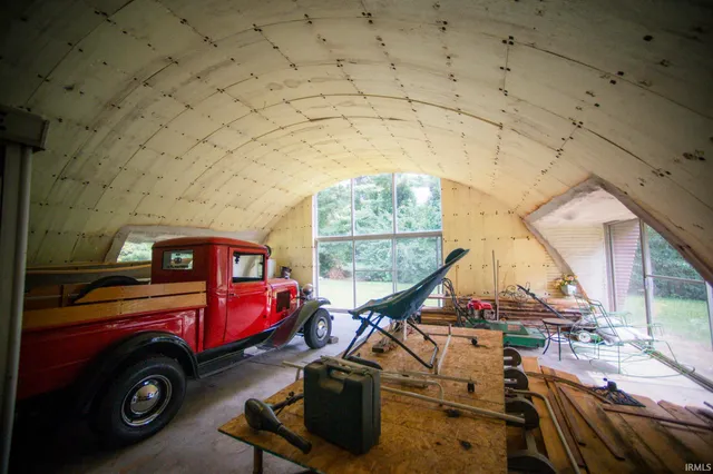 $394,900 | 2704 Rose Drive, Vincennes, IN 47591