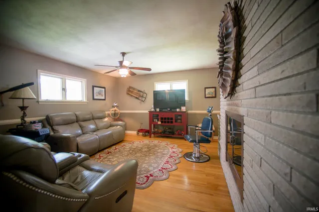 $394,900 | 2704 Rose Drive, Vincennes, IN 47591