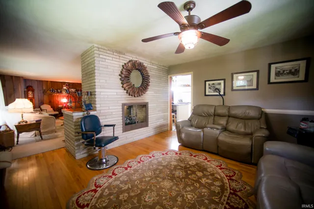 $394,900 | 2704 Rose Drive, Vincennes, IN 47591