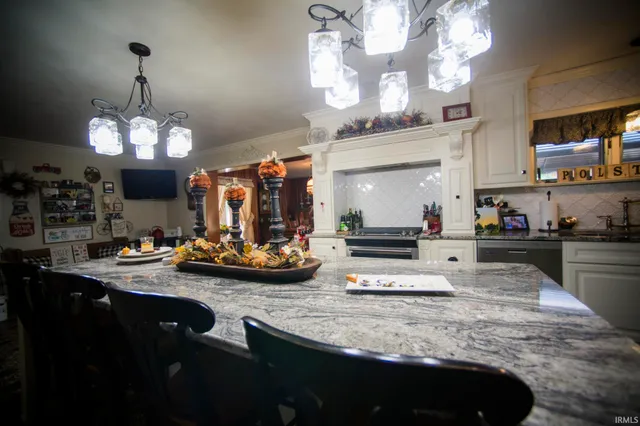 $394,900 | 2704 Rose Drive, Vincennes, IN 47591