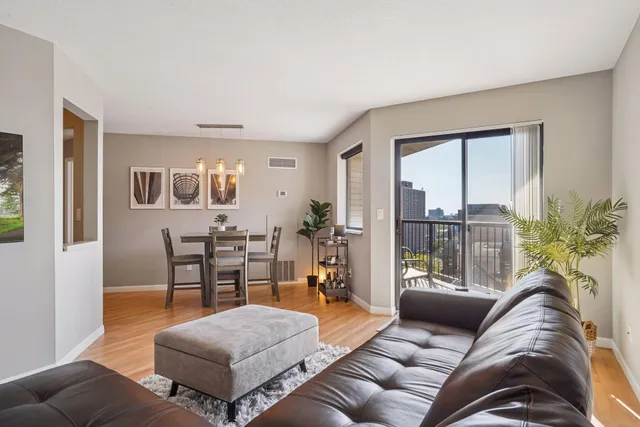$189,000 | 78 10th Street East, Unit 1010, St. Paul, MN 55101