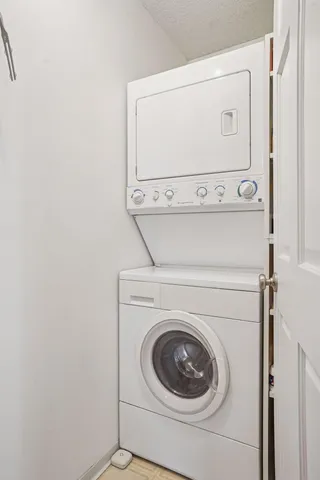 $189,000 | 78 10th Street East, Unit 1010, St. Paul, MN 55101