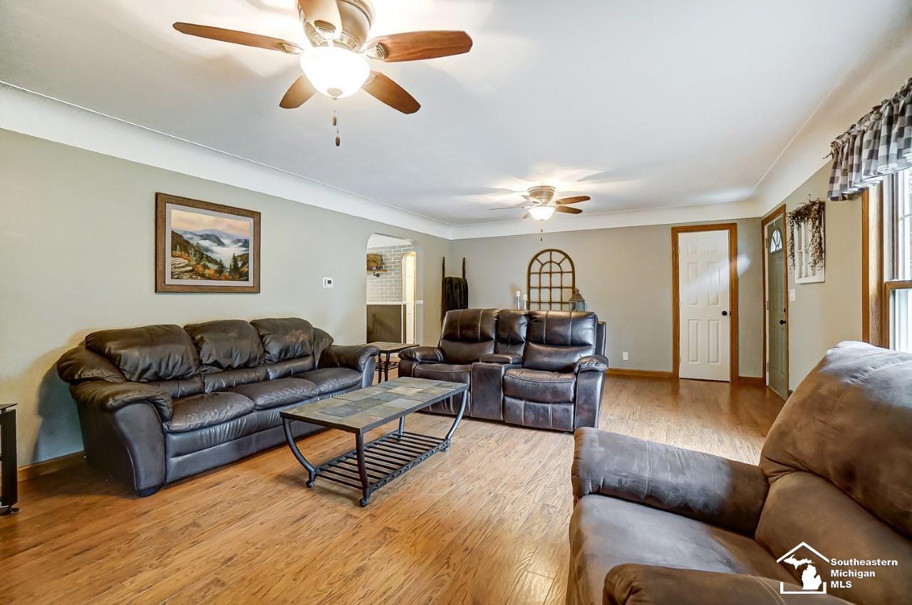 2881 Bluebush Road Monroe, MI 48162 - Photo 8 of 53