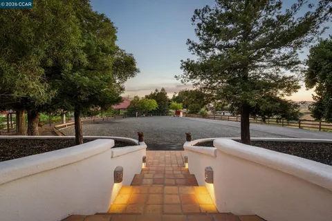 $3,800,000 | 7151 Johnston Road, Pleasanton, CA 94588