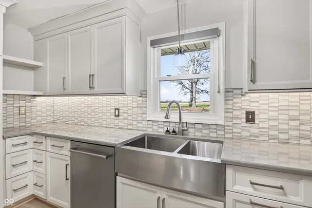 $340,000 | 14290 West Co Road 500 North, Yorktown, IN 47396