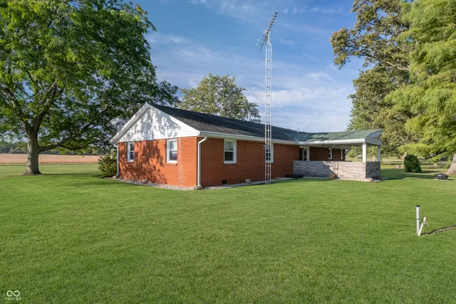 $340,000 | 14290 West Co Road 500 North, Yorktown, IN 47396