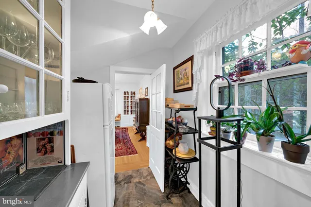 $639,500 | 27 Whittier Avenue, Trenton, NJ 08618