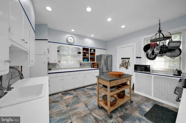 $639,500 | 27 Whittier Avenue, Trenton, NJ 08618