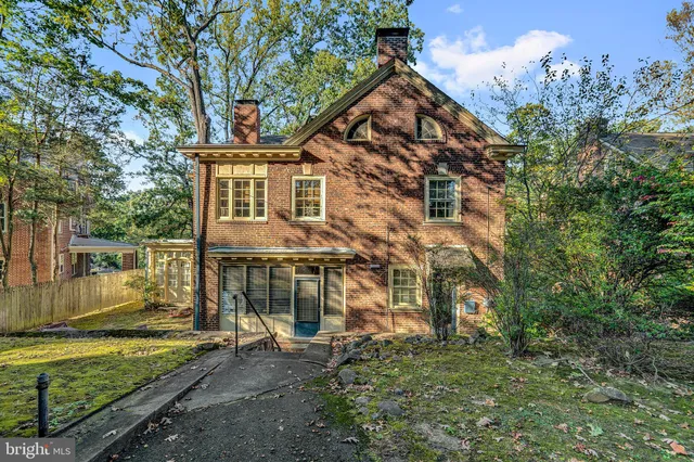 $639,500 | 27 Whittier Avenue, Trenton, NJ 08618