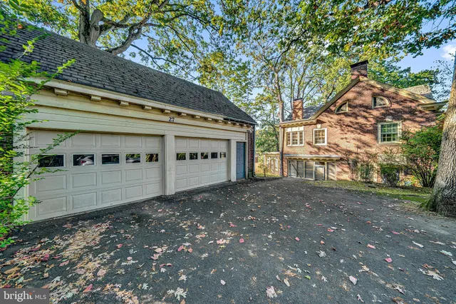 $639,500 | 27 Whittier Avenue, Trenton, NJ 08618