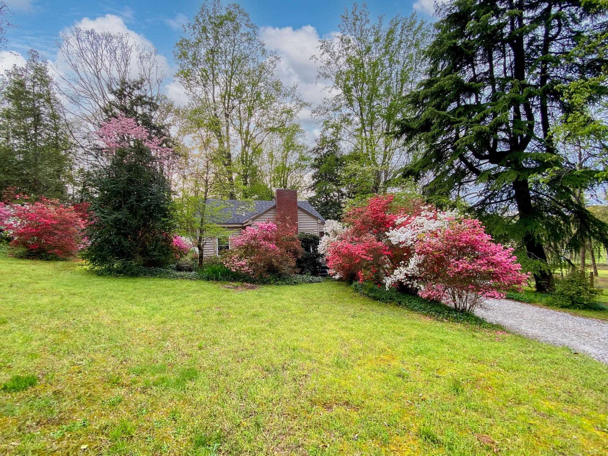 1435 Inman Road Wellford, SC 29385 - Photo 1 of 35
