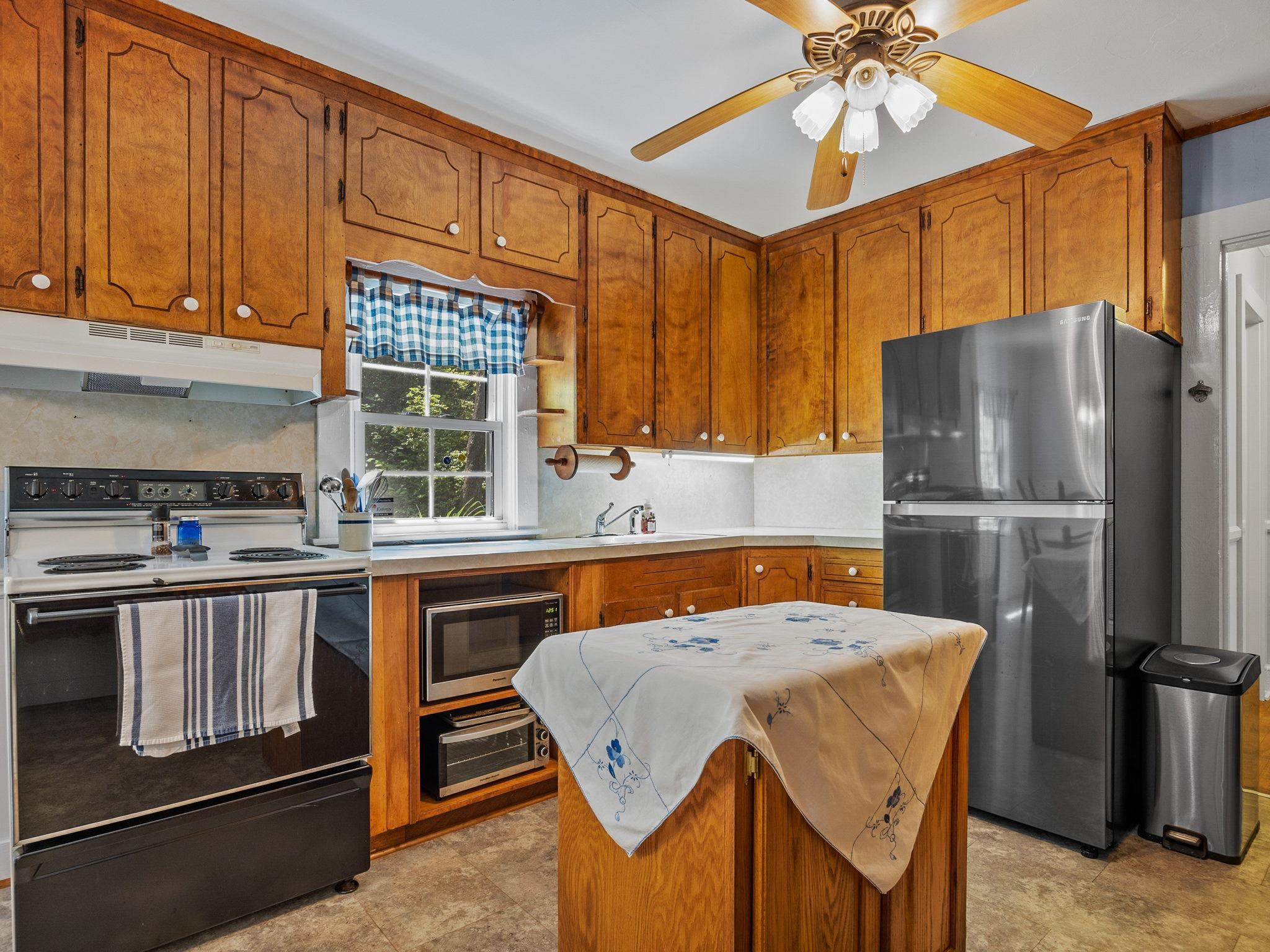 1435 Inman Road Wellford, SC 29385 - Photo 25 of 35