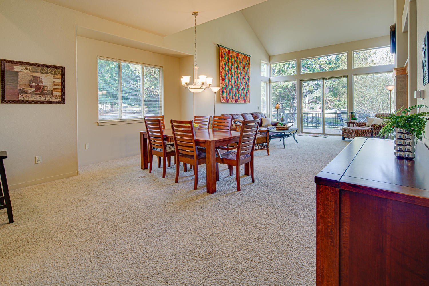 1294 Highland View Loop Redmond, OR 97756 - Photo 5 of 36 1294-039