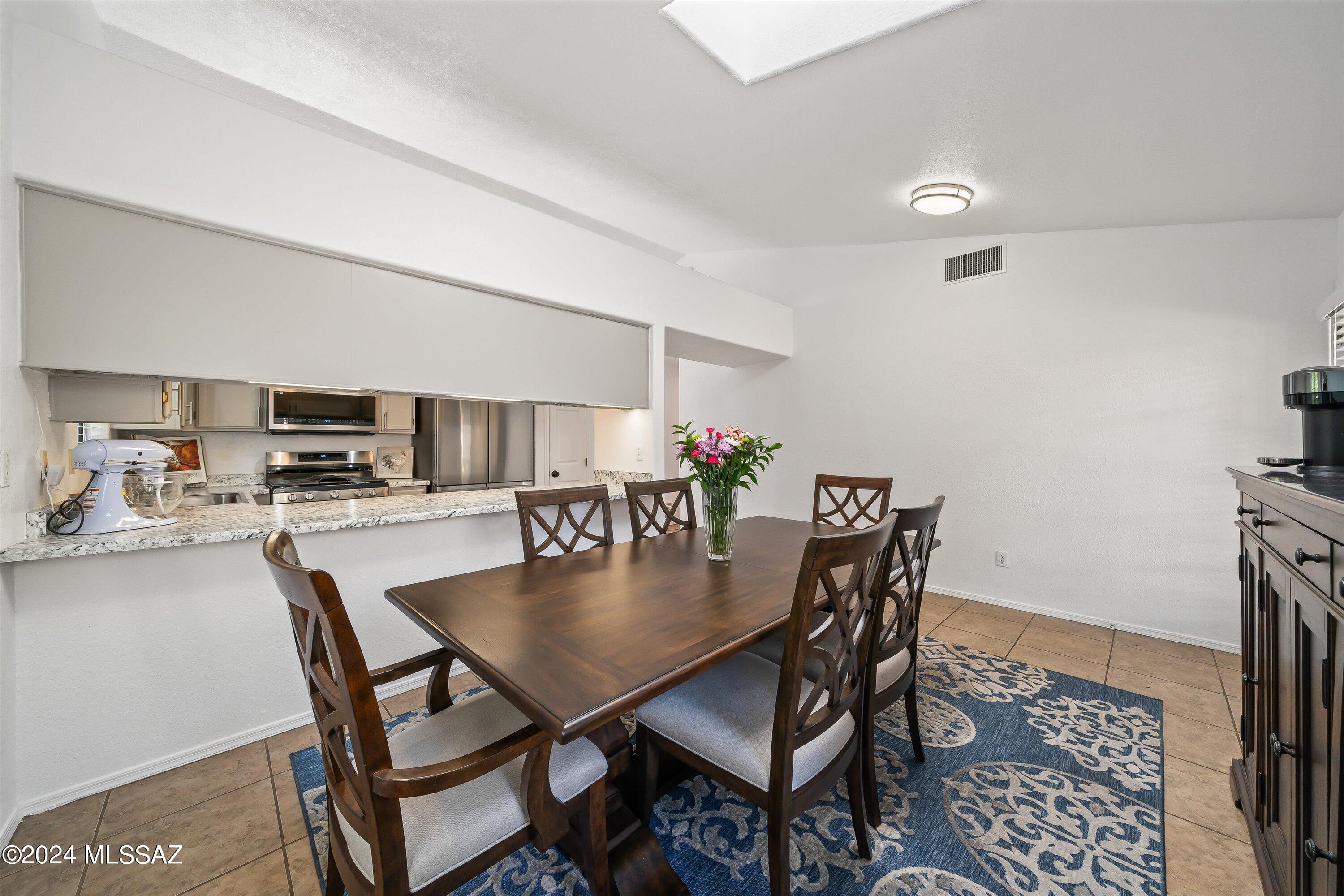 8792 North Maple Ridge Place Tucson, AZ 85743 - Photo 12 of 30 Gallery Image 12