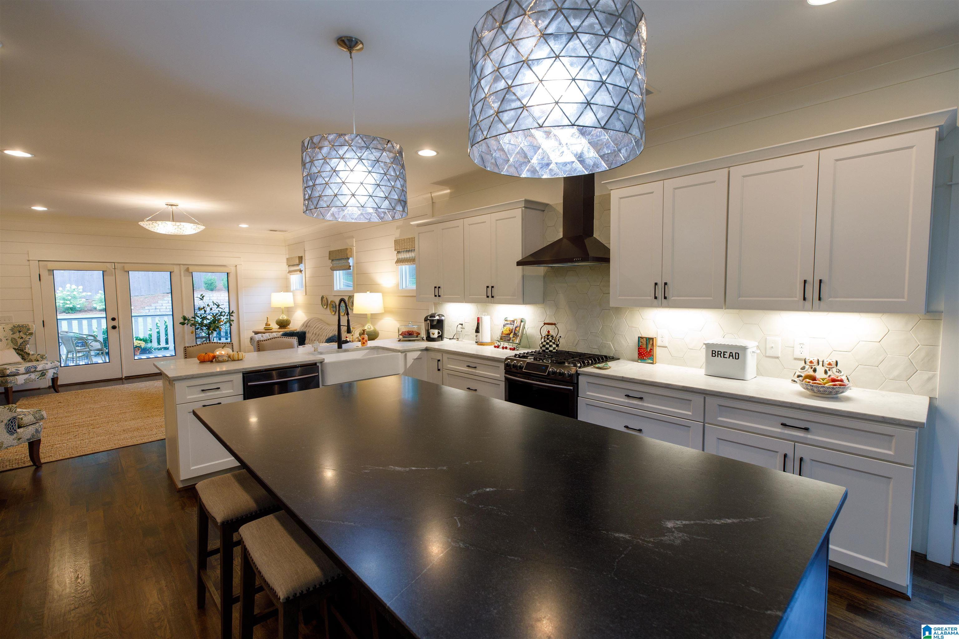 1030 Saulter Road Birmingham, AL 35209 - Photo 8 of 24