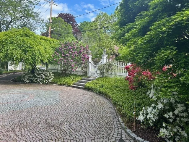 $10,000 | 115 Aspen Avenue, Newton, MA 02466