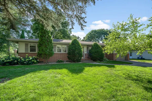 $164,900 | 1024 Holden Place, Fairmont, MN 56031