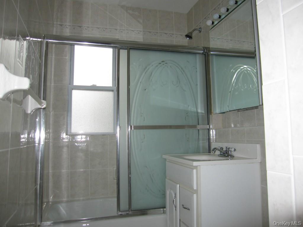 62 Soundview Street New Rochelle, NY 10805 - Photo 12 of 16