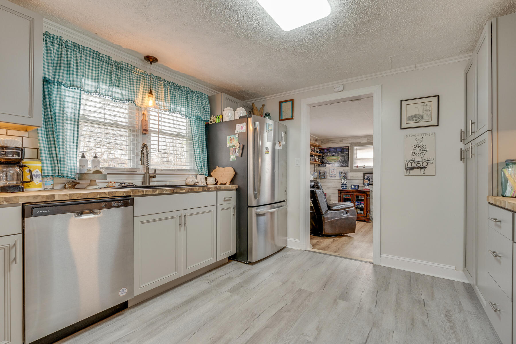 120 Ridge Road Bristol, TN 37620 - Photo 8 of 25 008