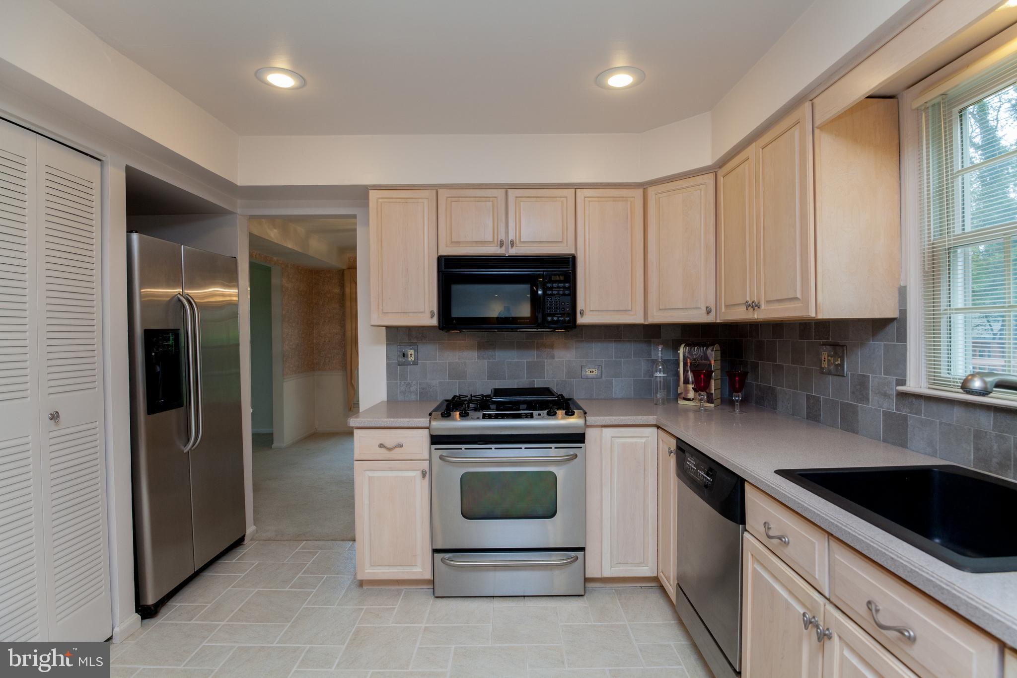 5890 Hudson Road Bensalem, PA 19020 - Photo 13 of 49 Kitchen