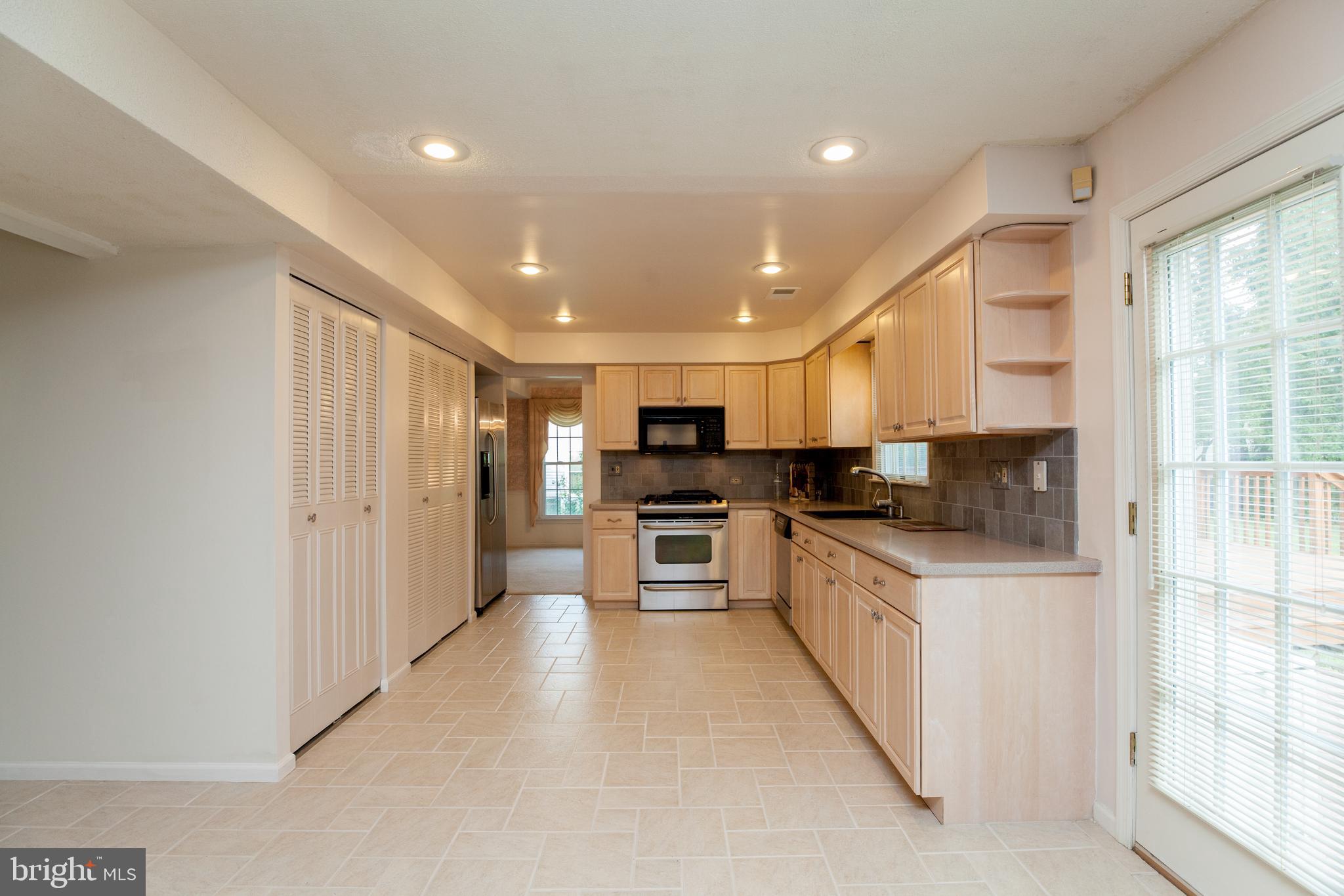 5890 Hudson Road Bensalem, PA 19020 - Photo 16 of 49 Kitchen