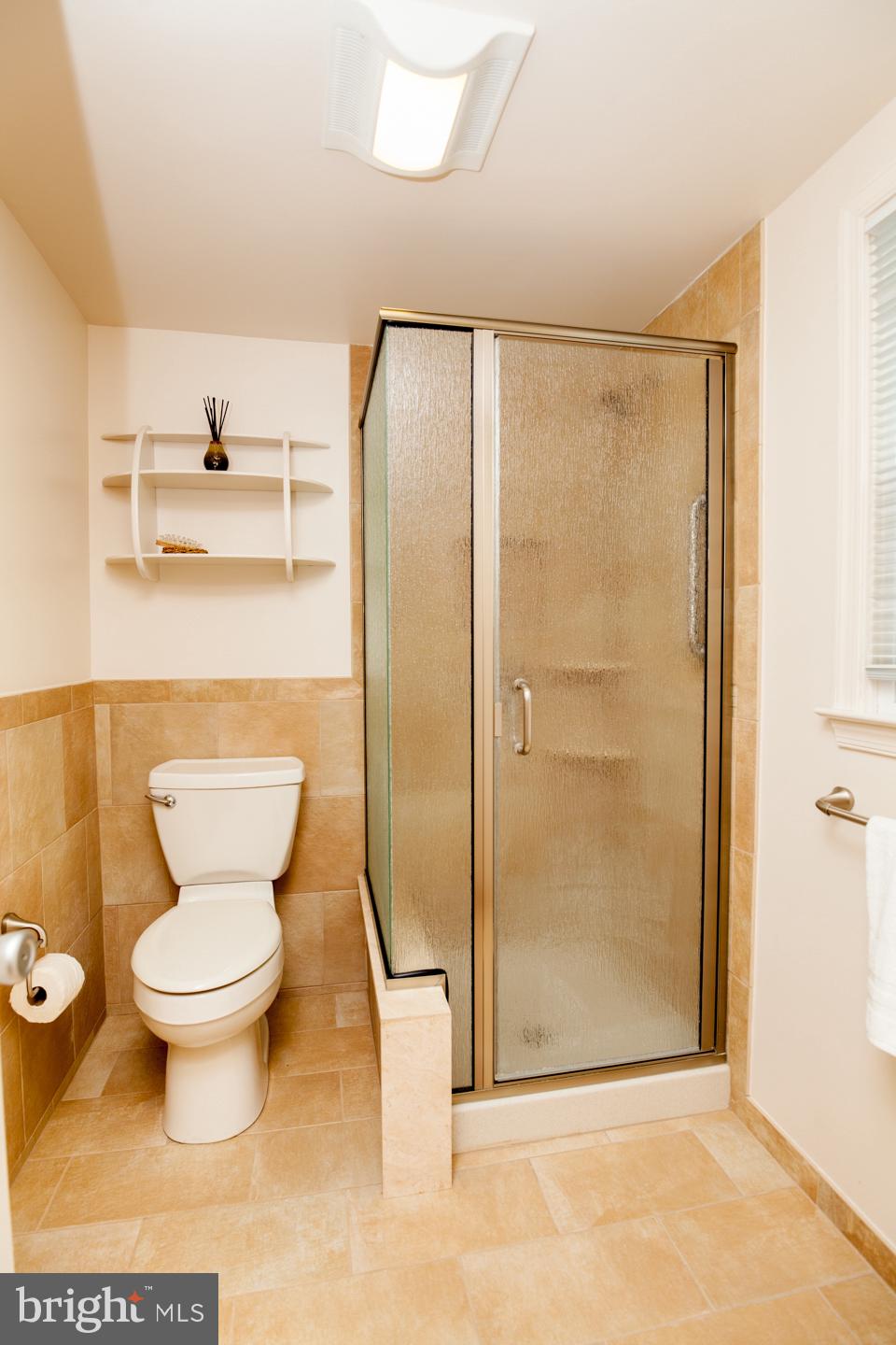 5890 Hudson Road Bensalem, PA 19020 - Photo 31 of 49 Primary Bathroom