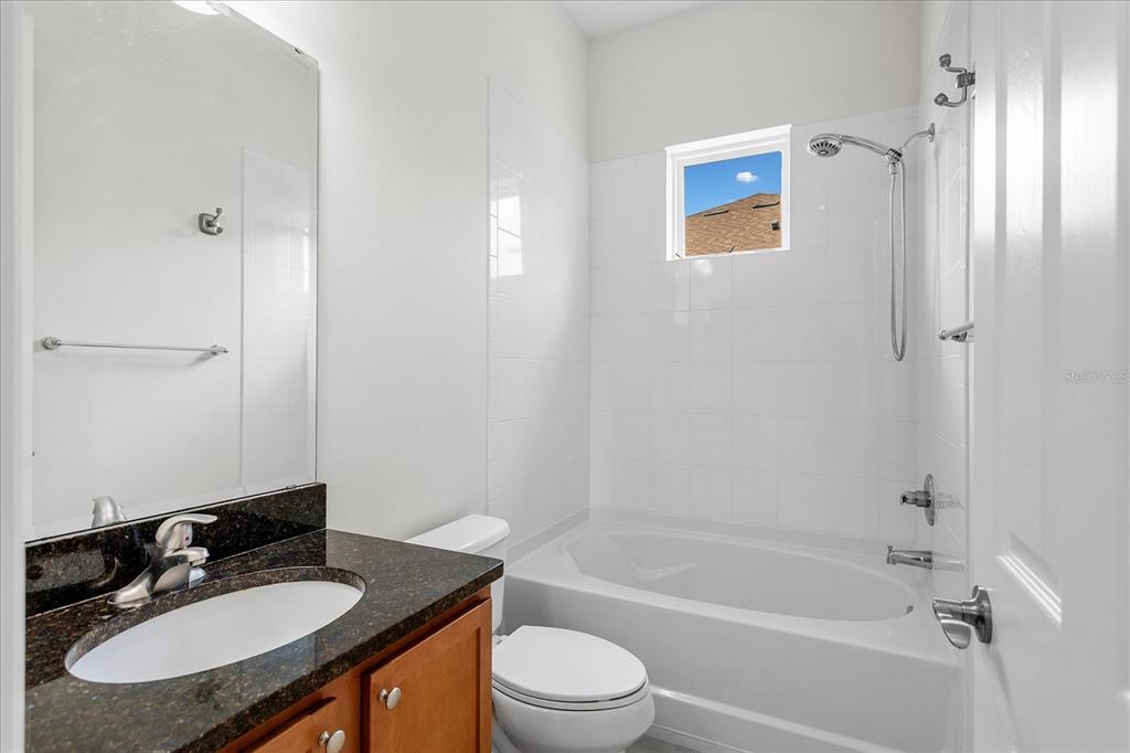 124 Balmy Coast Road Groveland, FL 34736 - Photo 20 of 37