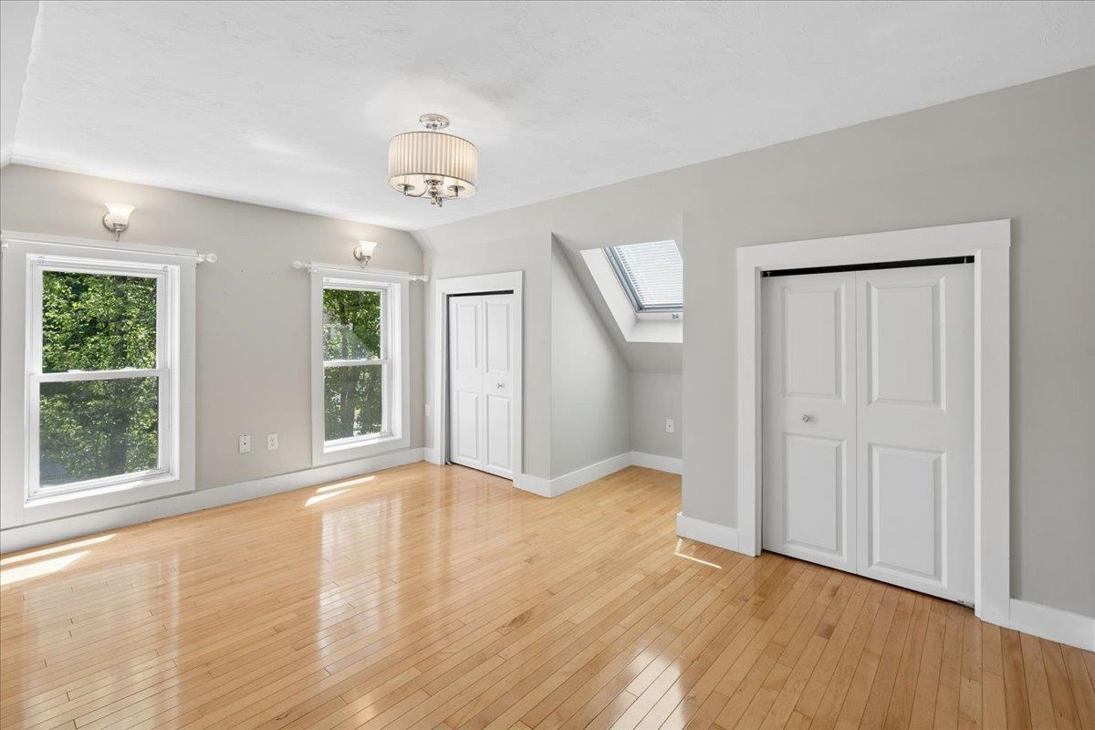 564 River Road Manchester, NH 03104 - Photo 30 of 54