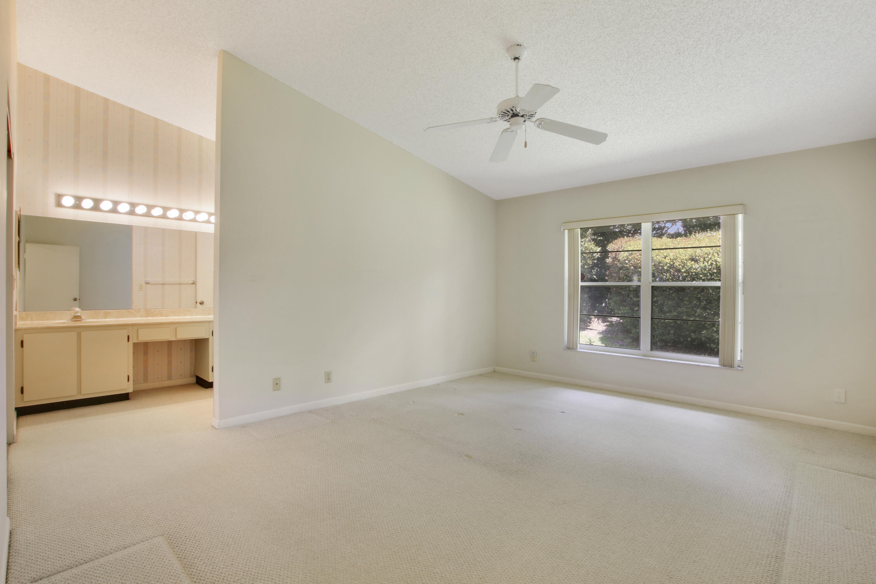 10001 Country Brook Road Boca Raton, FL 33428 - Photo 19 of 24 House1-68
