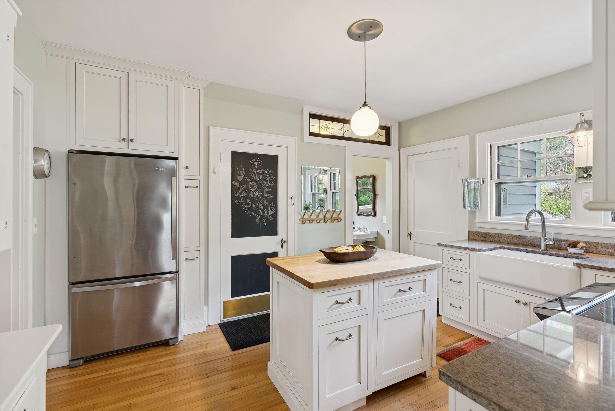 89 Clinton Street Portland, ME 04103 - Photo 18 of 51 31_DSC02341