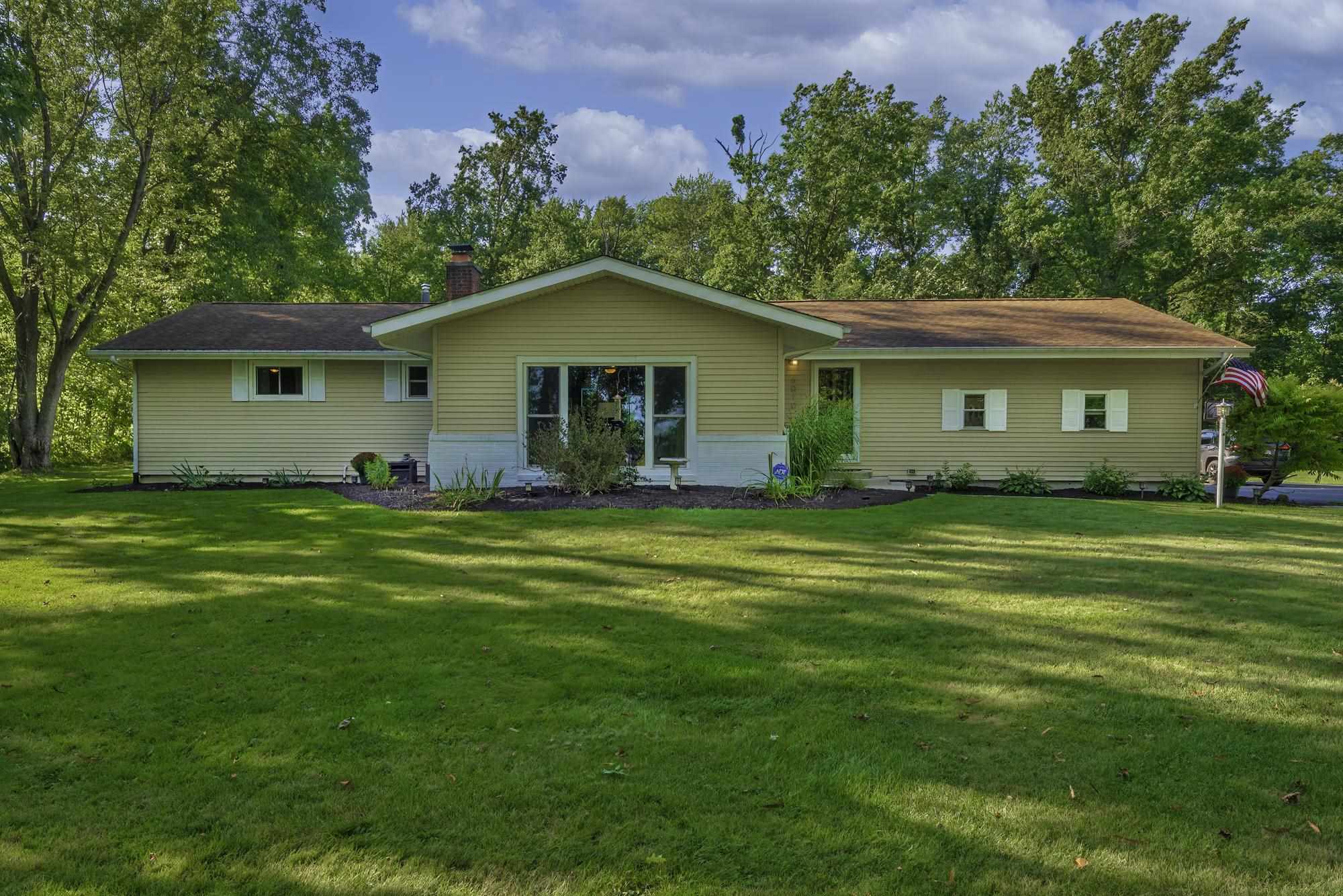 6010 East Paulding Road Fort Wayne, IN 46816 - Photo 1 of 33