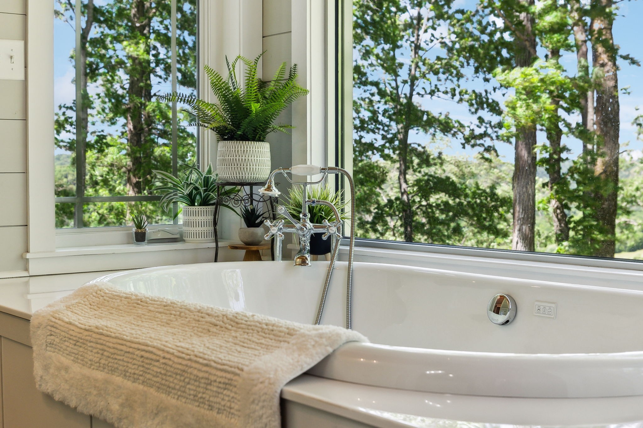 1606 Nosegay Road White Bluff, TN 37187 - Photo 48 of 88 a bathroom with a bathtub