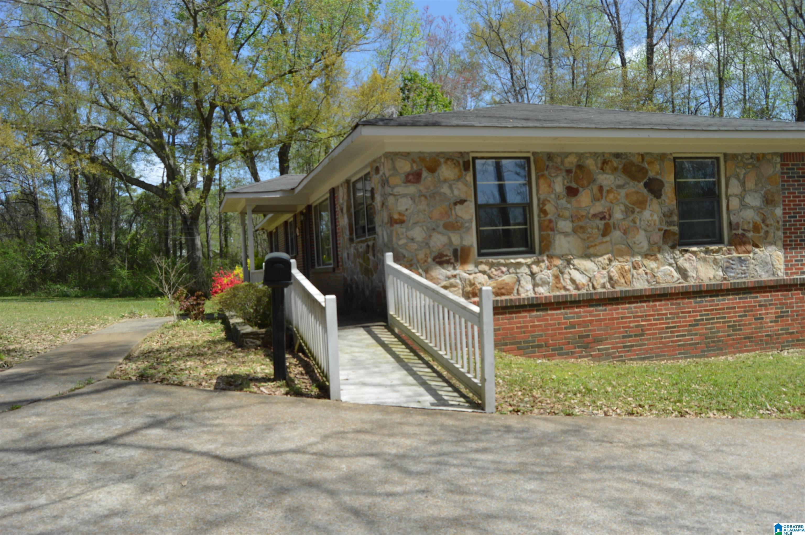 4836 Warrior Jasper Road Dora, AL 35062 - Photo 4 of 21
