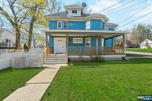 $2,600 | 140 Park Avenue, Unit 2, Park Ridge, NJ 07656