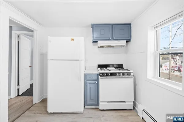 $2,600 | 140 Park Avenue, Unit 2, Park Ridge, NJ 07656