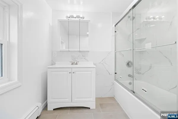 $2,600 | 140 Park Avenue, Unit 2, Park Ridge, NJ 07656