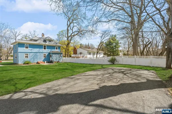 $2,600 | 140 Park Avenue, Unit 2, Park Ridge, NJ 07656