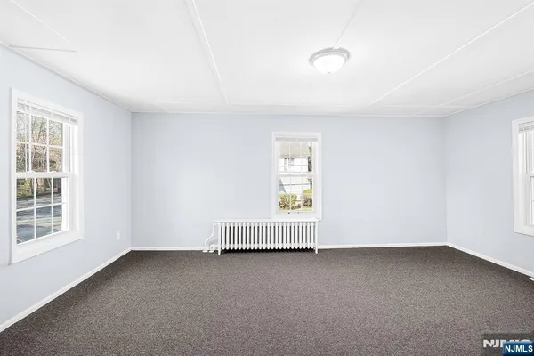 $2,600 | 140 Park Avenue, Unit 2, Park Ridge, NJ 07656