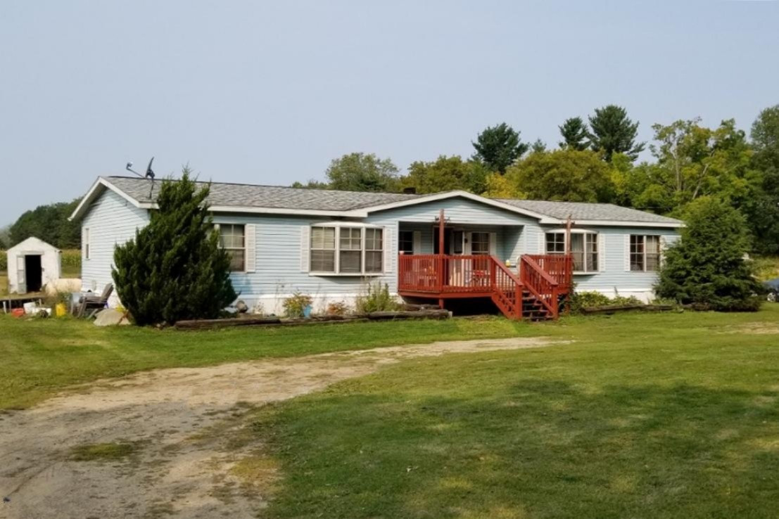 10635 Nimberger Road Lakeview, MI 48850 - Photo 14 of 18 14
