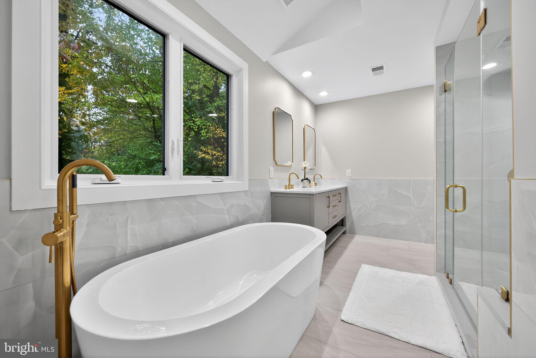 117 West Possum Hollow Road Wallingford, PA 19086 - Photo 16 of 38 Primary Bath