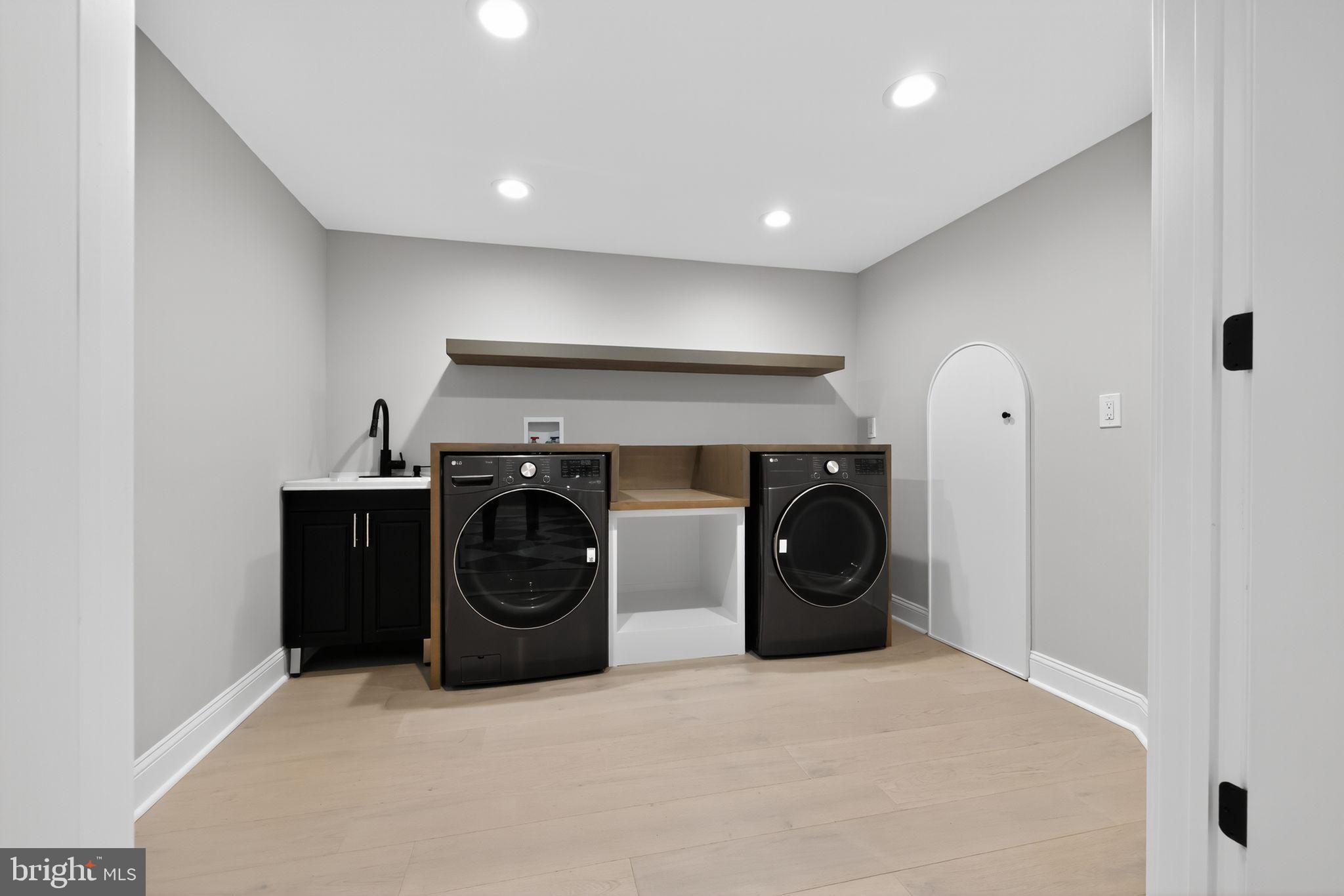 117 West Possum Hollow Road Wallingford, PA 19086 - Photo 28 of 38 Laundry on main level