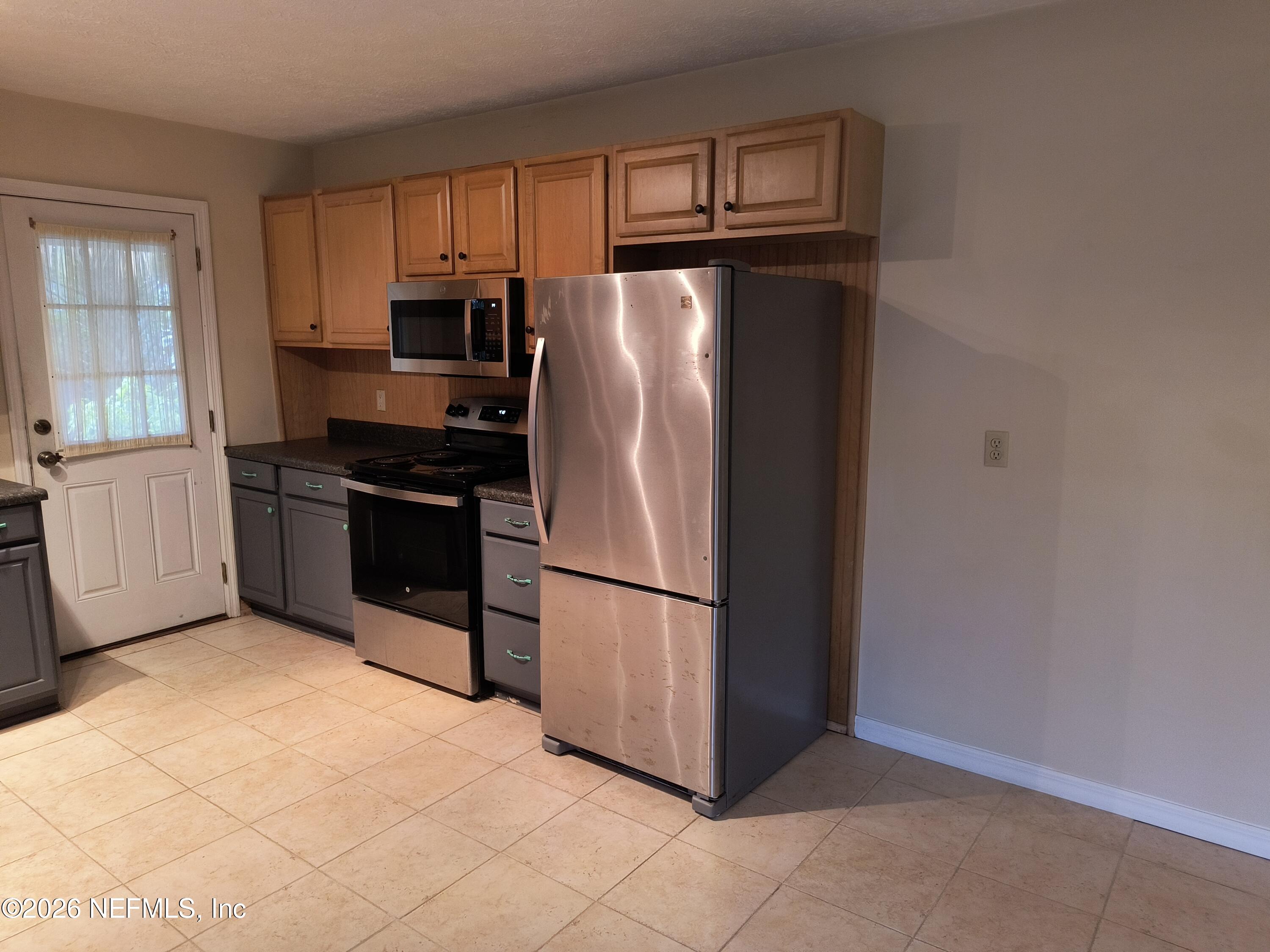 1183 Violet Street Atlantic Beach, FL 32233 - Photo 3 of 16 IMG_20260619_161120067
