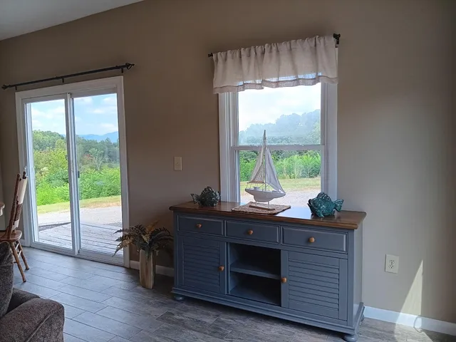 $495,000 | 6000 Ferrum Mountain Road, Callaway, VA 24067